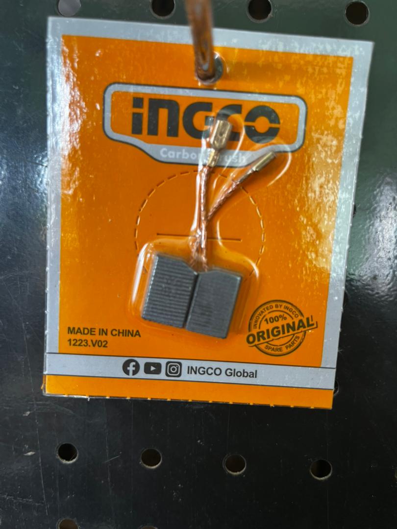 Balais carbone (lot)