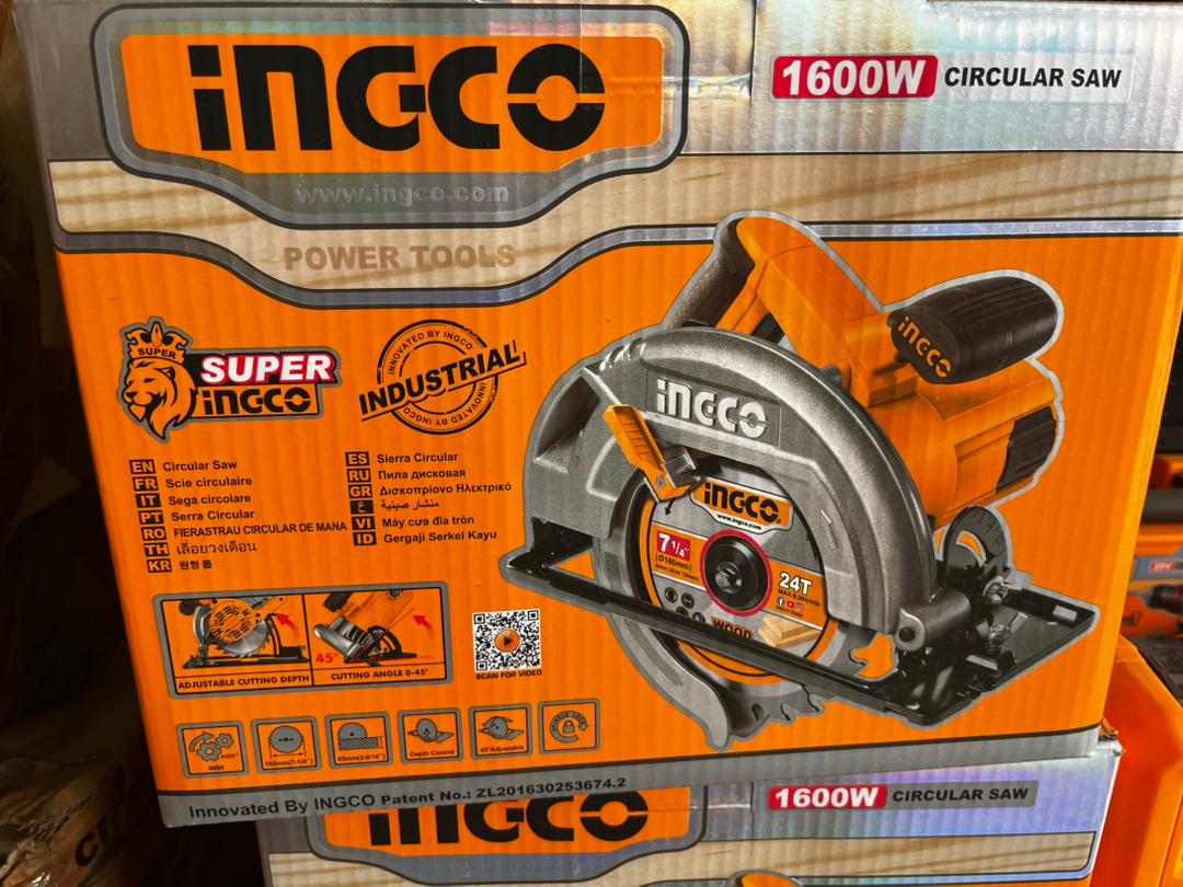 Scie circulaire 1600W